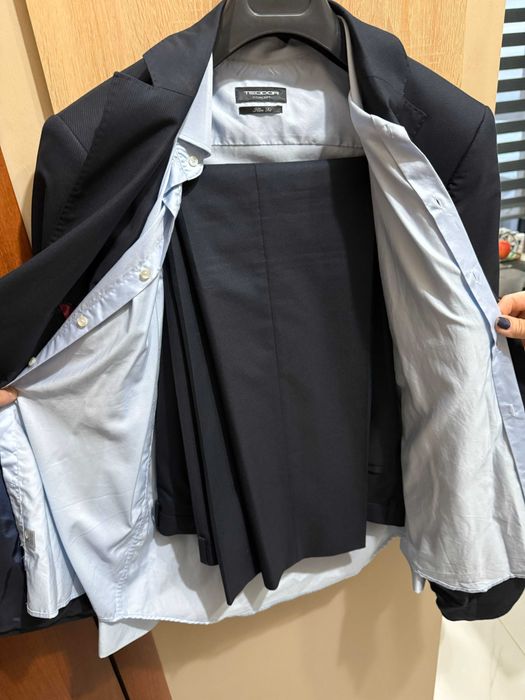 официален мъжки костюм