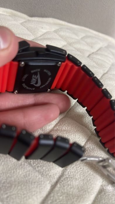 Часы найк.