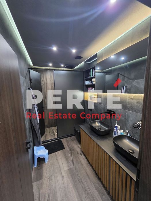 Продава се Тристаен апартамент в София, м-т Гърдова глава - 150 кв.м за 1265 €/кв.м - Снимка #7