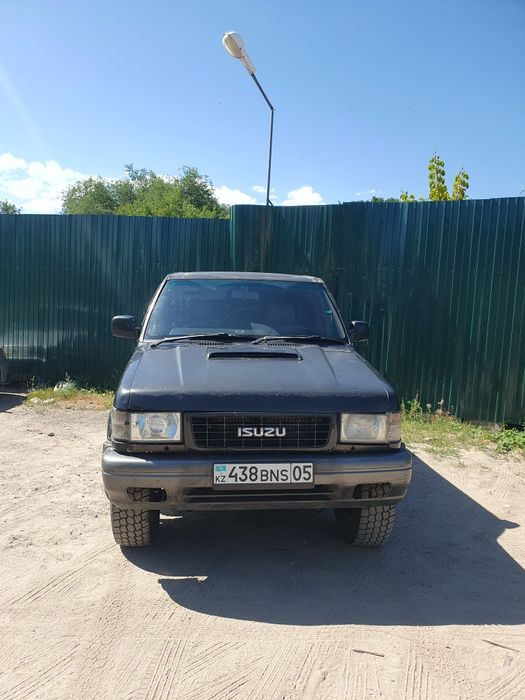 Продам Исудзу Бигхорн.