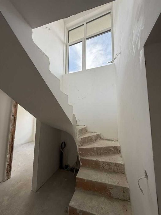 Тристаен апартамент за продажба Кръстова вада