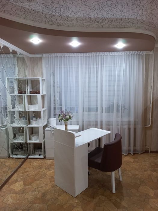 Сдам рабочее место под маникюр