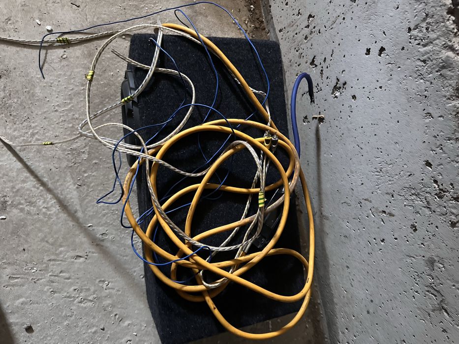 Продам сабвуфер Hannibal