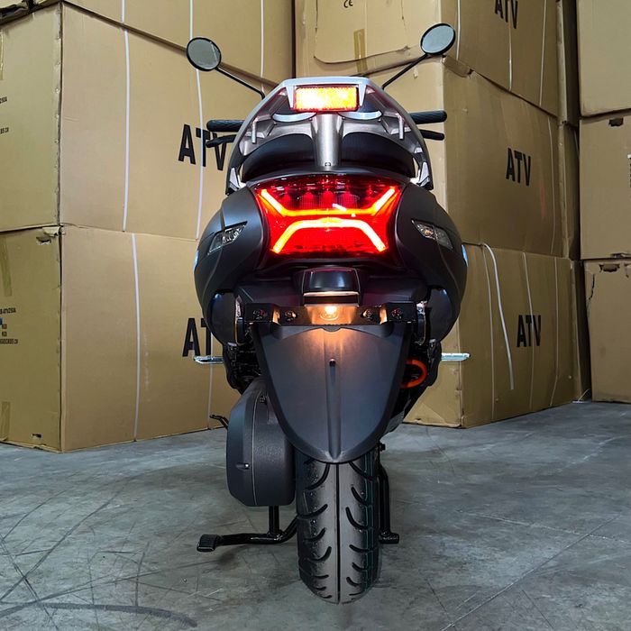 Електрически скутер SPRINT TELSTAR с тип Веспа Vespa дизайн 2025