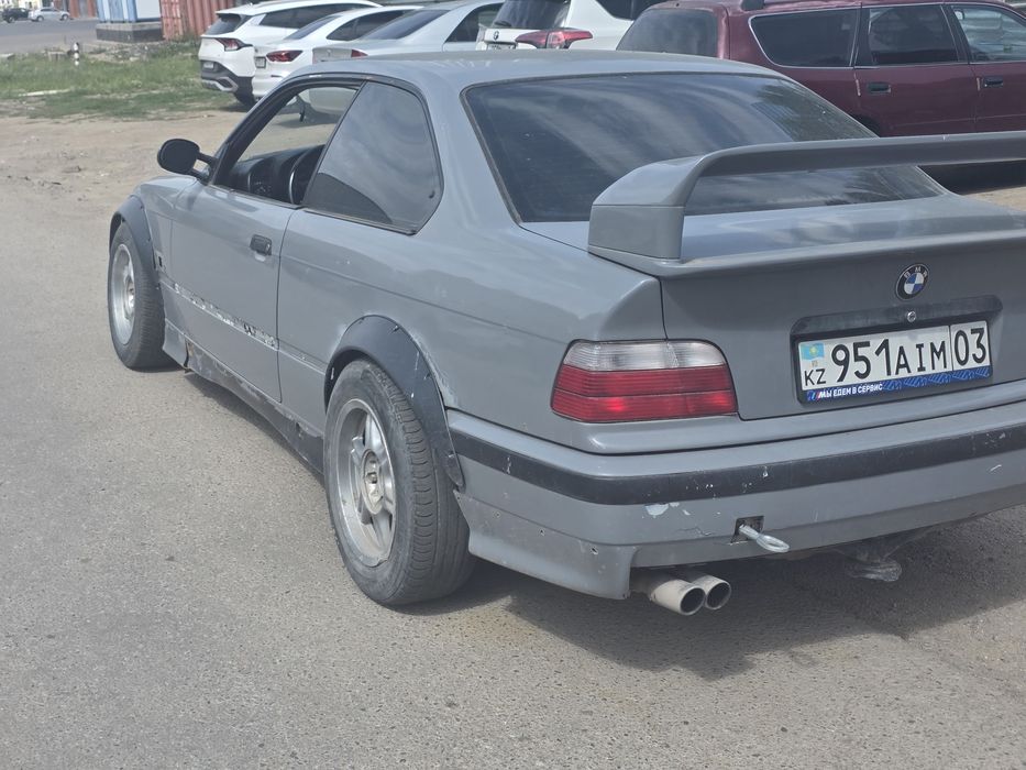 Продам авто бмв е36 Купэ