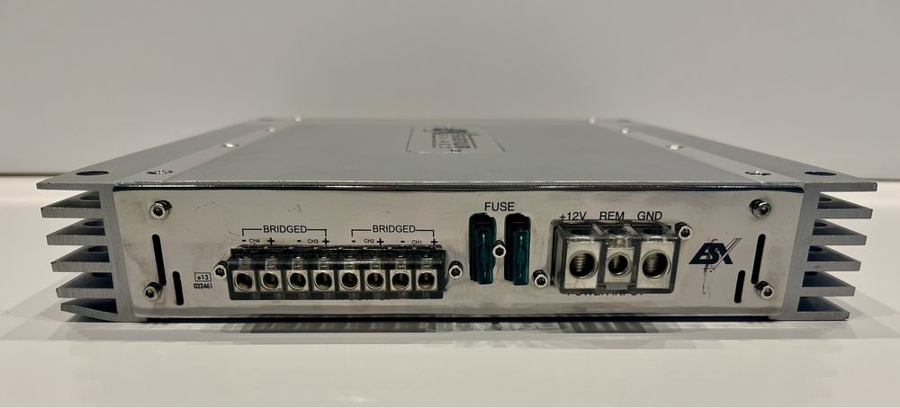 Amplificator statie auto ESX Signum sx-480