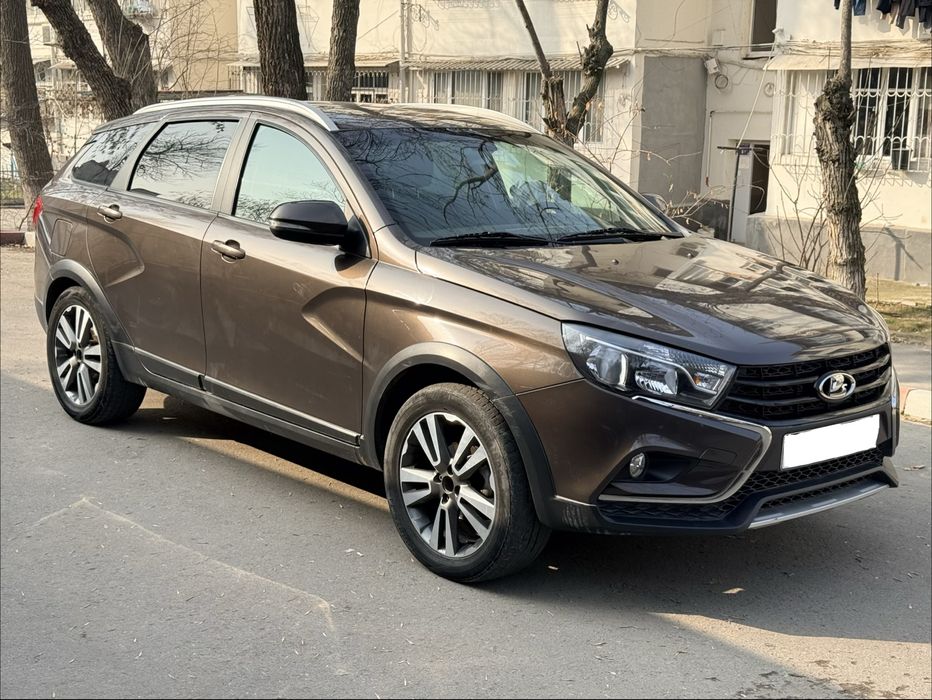 Lada Vesta SW Cross. Родная краска