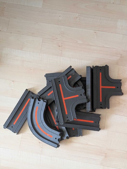 Hot Wheels City - elemente pistă: sine drepte, curbe si intersecţie