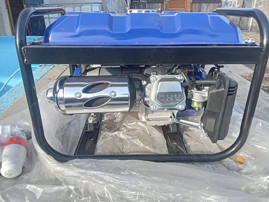 Генератор бензиновый, мини электростанция.