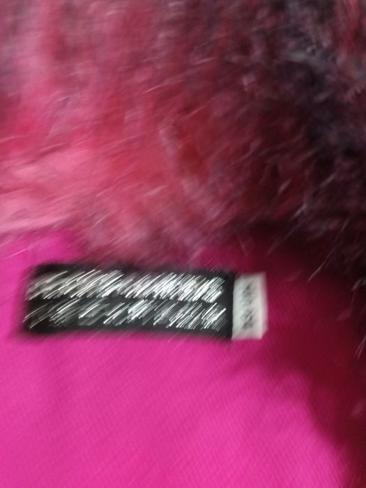 Продам куртку на девочку