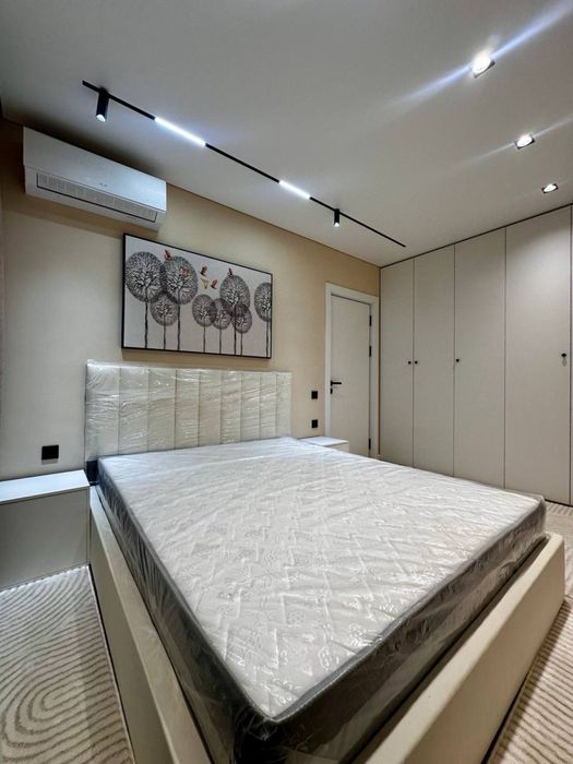 Юнусабадский район. Ц-5. Na Nebe. Метро минор. Кирпичный дом