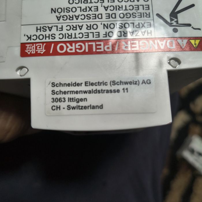 Contor energie Schneider și sigurante