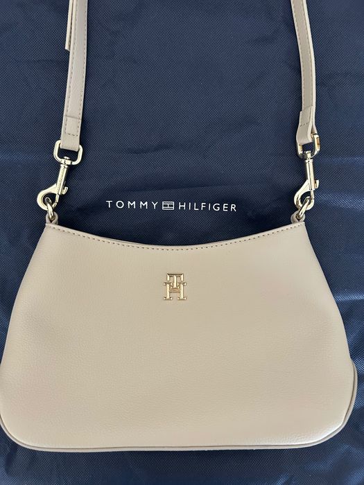 Дамска чанта Tommy Hilfiger