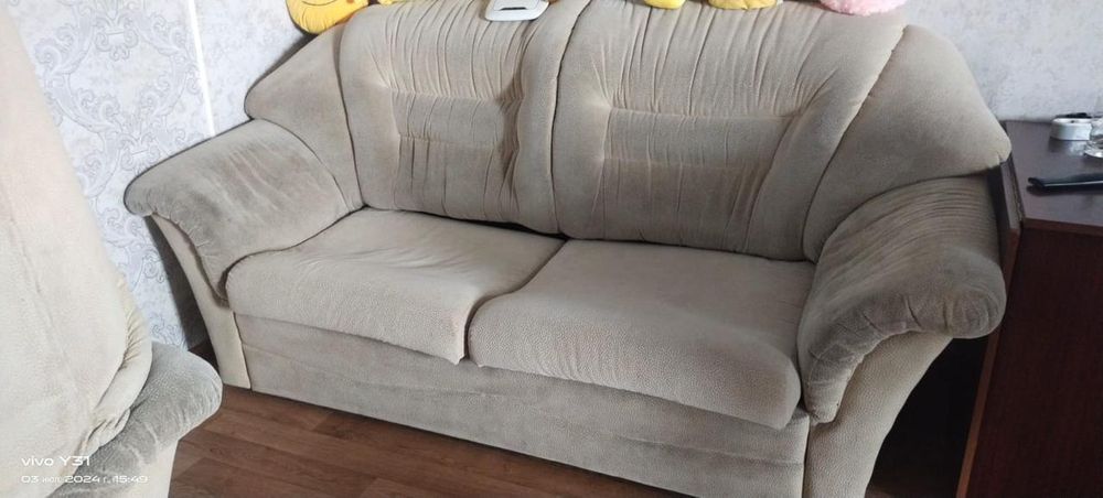 Отдам даром диван и 2 кресла, самовывоз