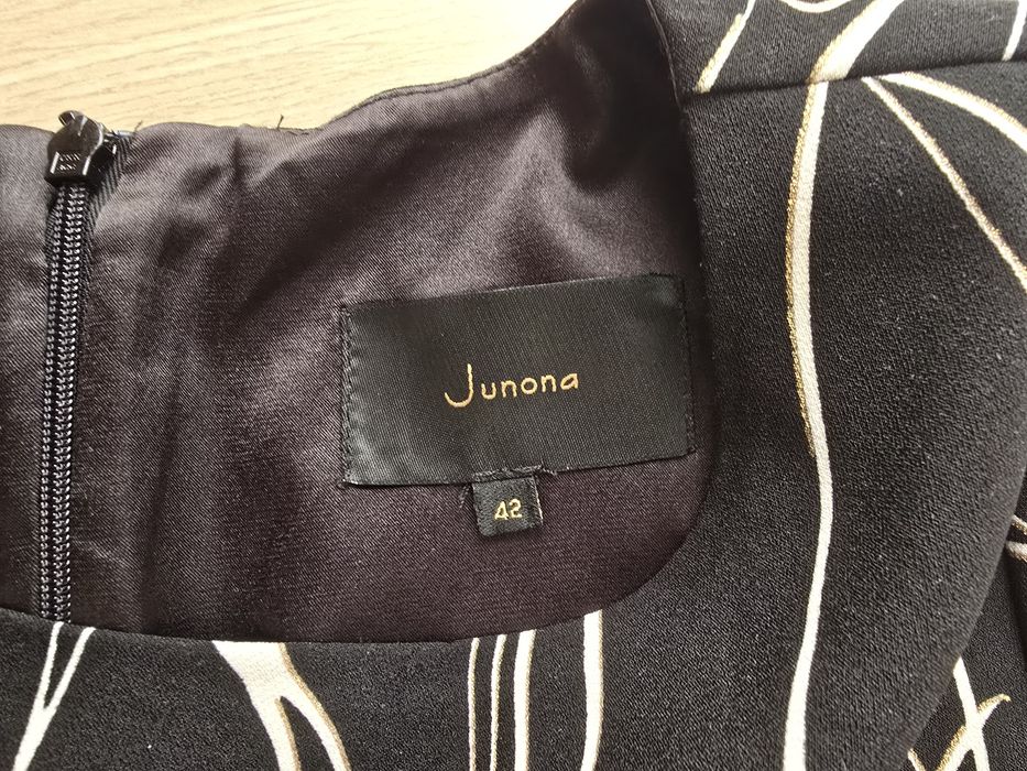 JUNONA Рокля размер XL(42)