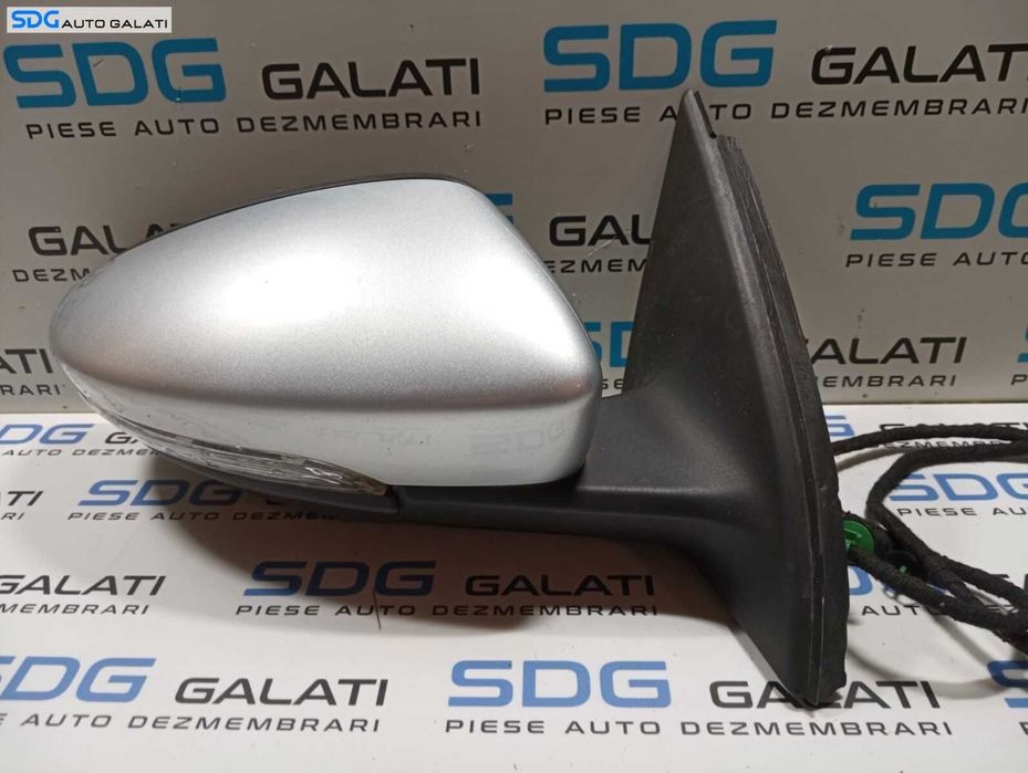 Oglinda Dreapta Electrica FARA Pliere Rabatare cu Lumina Ambientala VW Passat B7 2010 - 2015 Culoare LA7W [M3833]