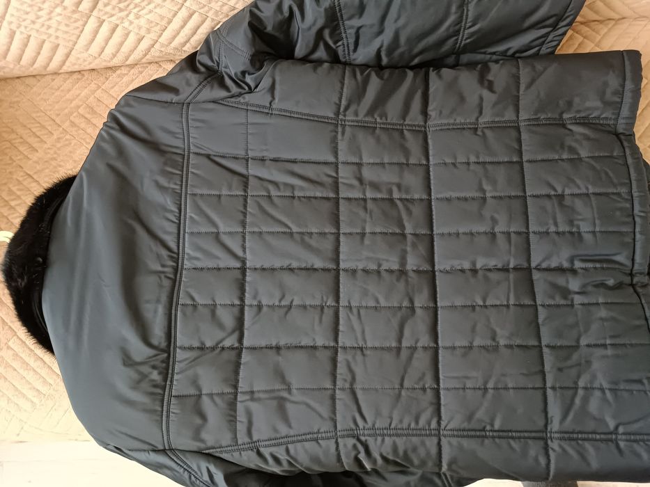 Продам куртку мужскую