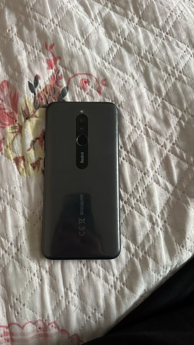 Телефон: Redmi 8