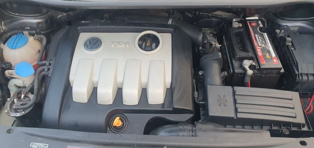 Motor 1.9 tdi BXE 105 cp euro 4 golf 5 touran passat b6 seat skoda