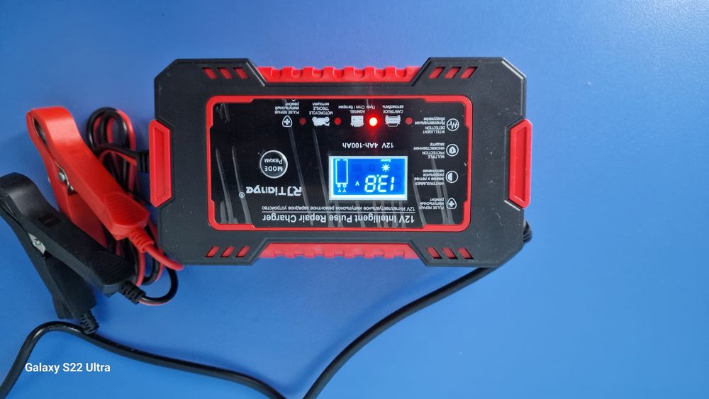 Зарядно за акумулатори   12V