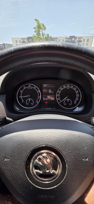 Vând Skoda Fabia 1.0 tsi