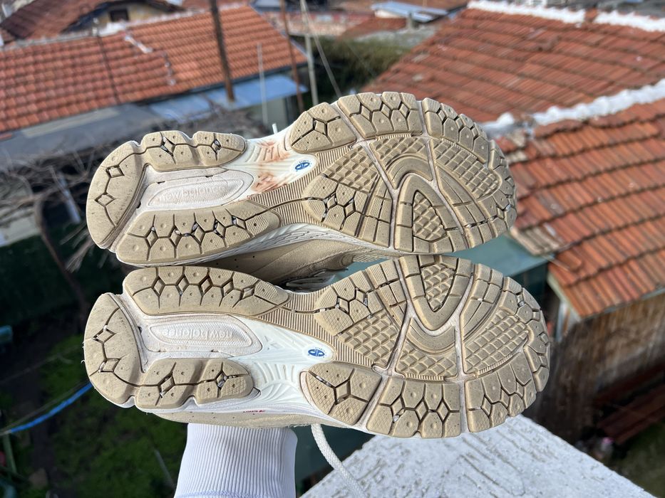 New Balance 2002 R 44