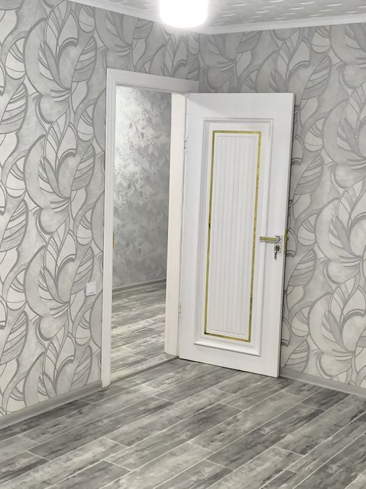 Квартира с ремонтом. Первый этаж. ЯНГИЮЛЬ ул. Беруни. Кирпич 60 м².