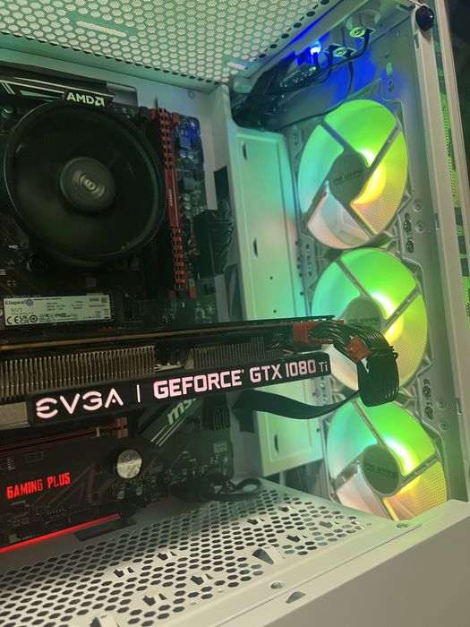 PC Gaming RGB GTX 1080ti Ryzen 7 2700 16gb