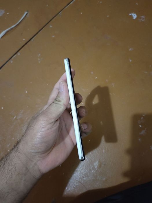 Samsung s20 rangi oq