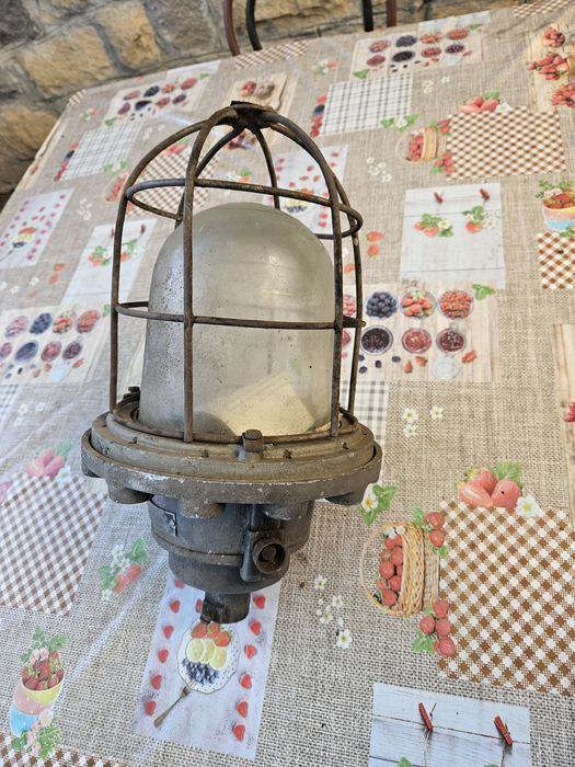 Осветително тяло.