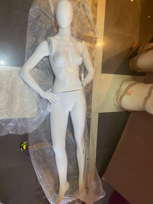 Оборудване за нов магазин - бельо,всичко необходимо!! НАМАЛЕНА ЦЕНА