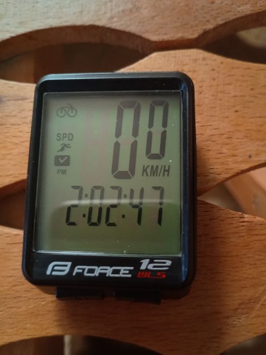 Vând ciclocomputer wireless  B Force 12