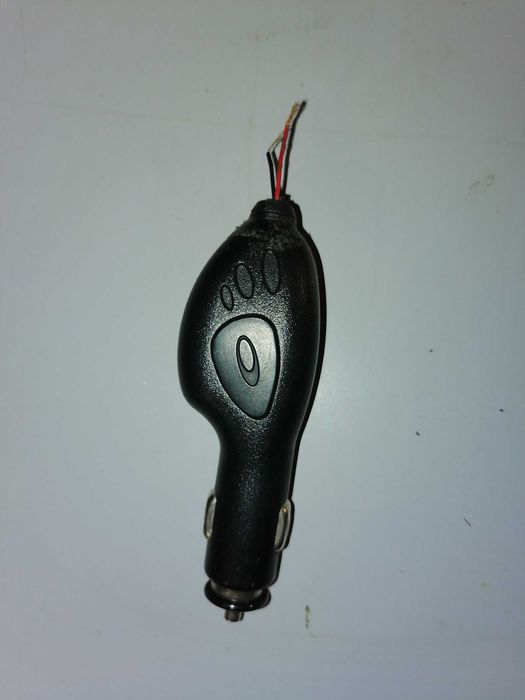 Зарядни за кола за телефон