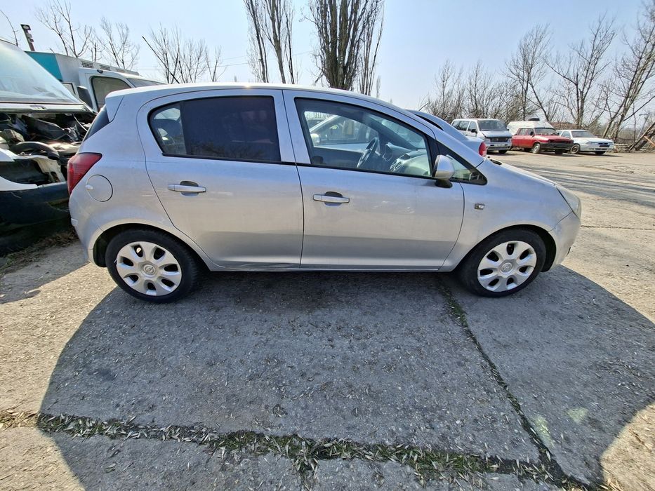 Dezmembrez Opel Corsa D 1.2 B 2009 Z12XEP