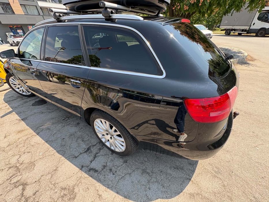 Автомобил Audi A6