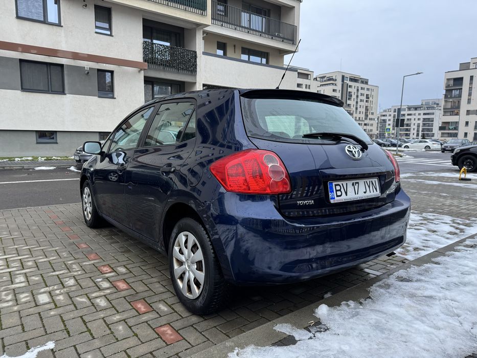 Vand Toyota Auris 2007 1.4 VVT-I