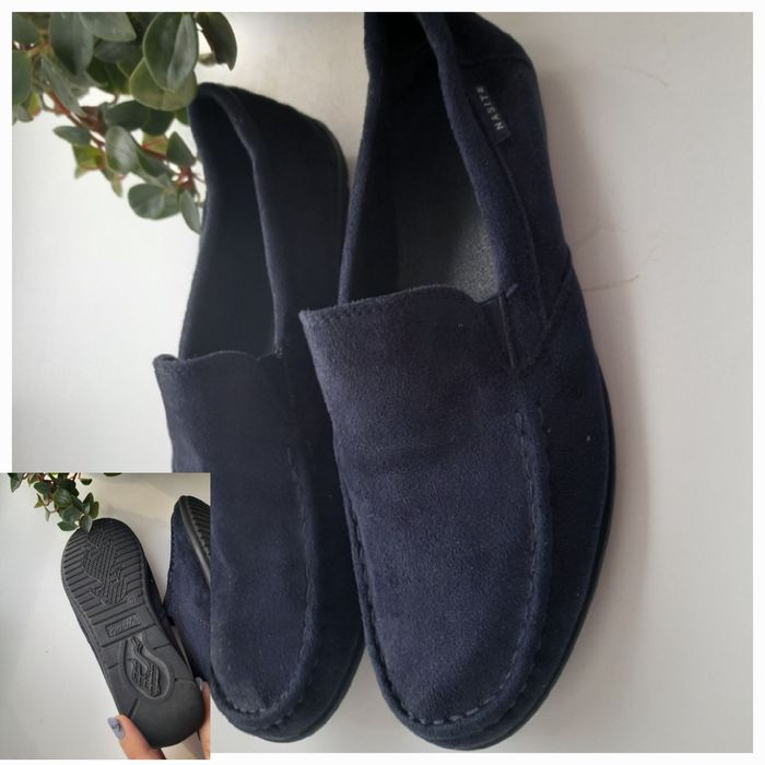 Продам школьные туфли