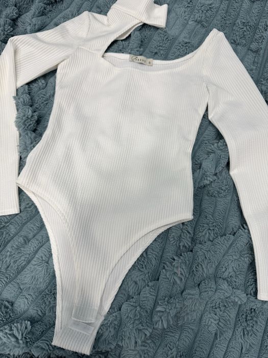 Боди ( кофта) новая