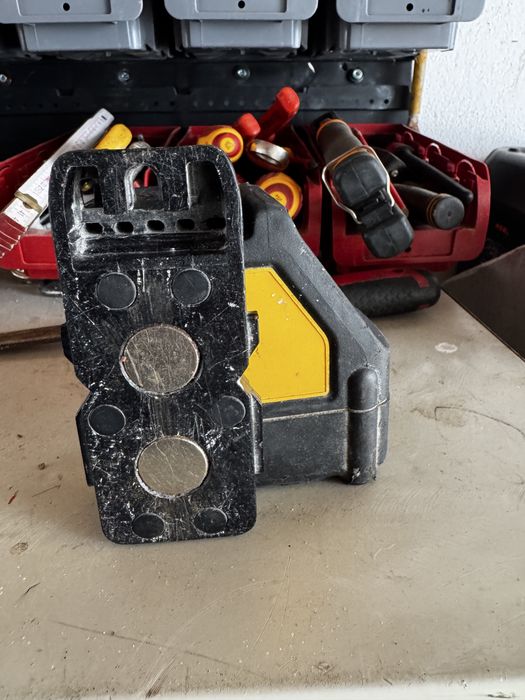 Vand nivela laser dewalt