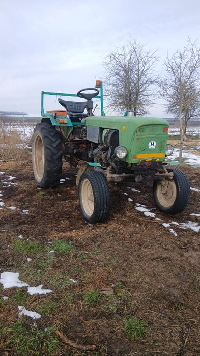 Vând tractor Belarus t25