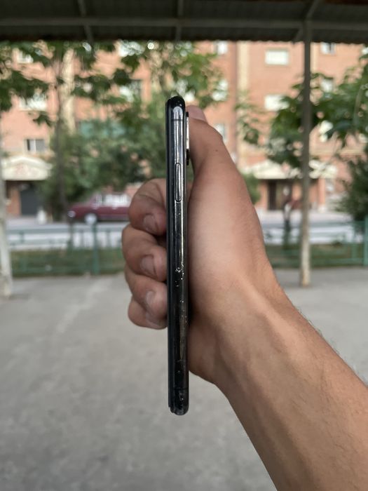 iPhone xs 64gb 100 yomks