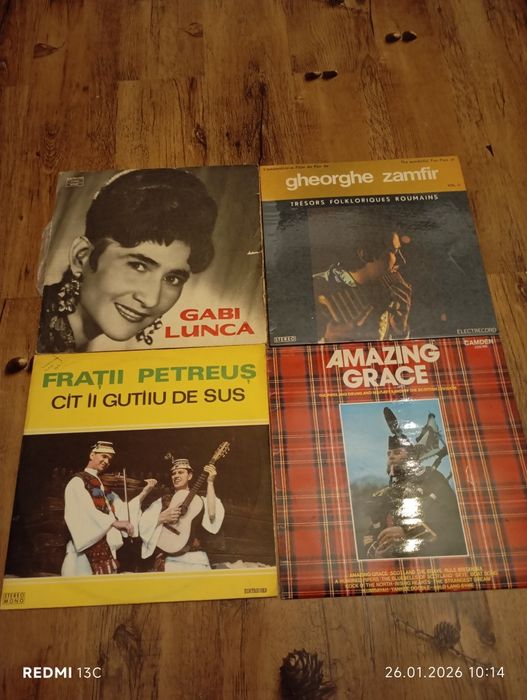 Viniluri cu muzica