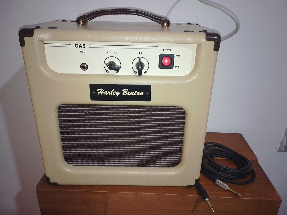 Amplificator /boxa chitara electrica Harley Benton GA5 Combo pe lampi