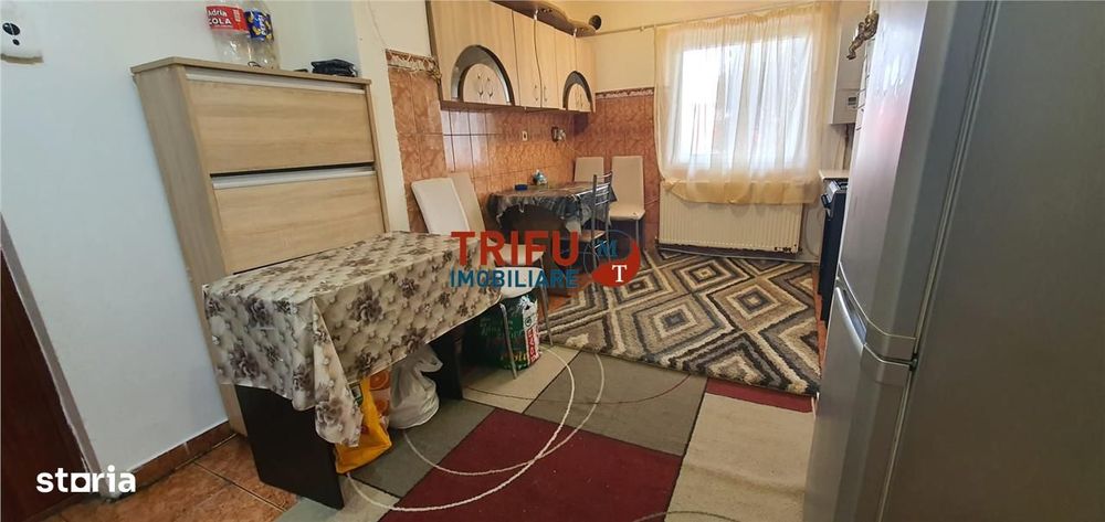 Apartament 3 camere de vanzare zona Dedeman
