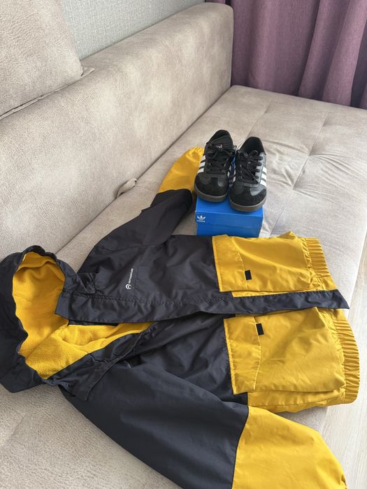 Куртка и кросовки Адидас на мальчика