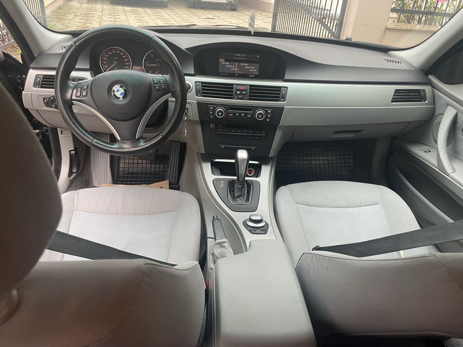 Vand Bmw 320d, utilizat, inmatriculat.