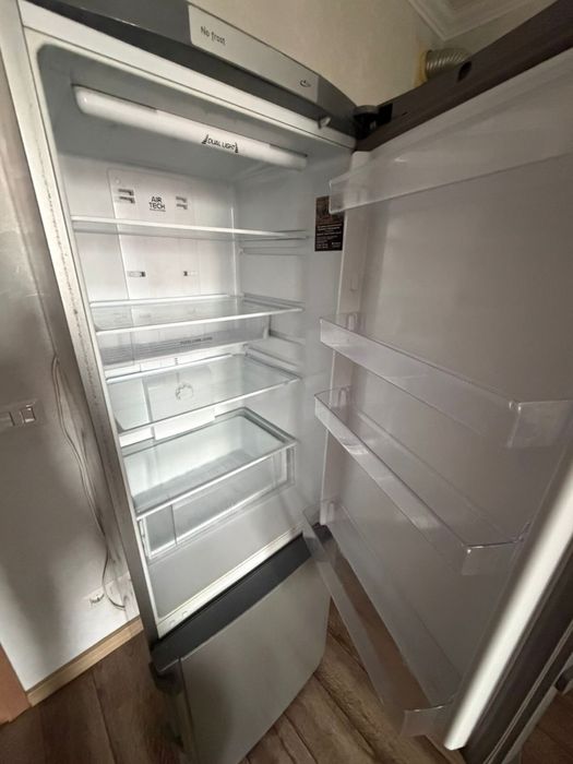 Холодильник продам