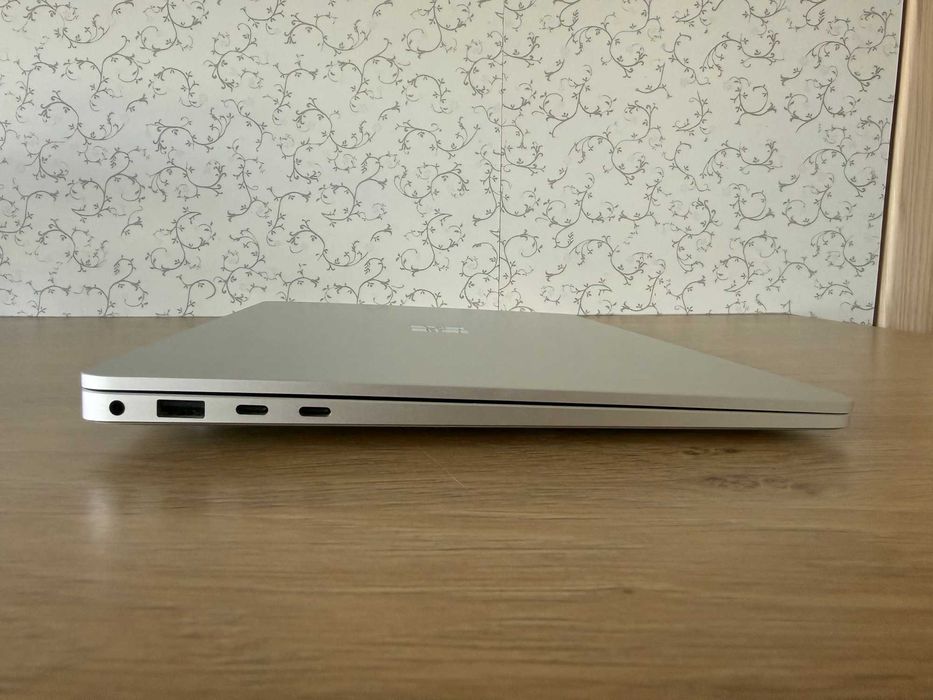 Лаптоп Microsoft Surface 7, Qualcomm Snapdragon X Plus, 16 GB RAM, 256 GB SSD