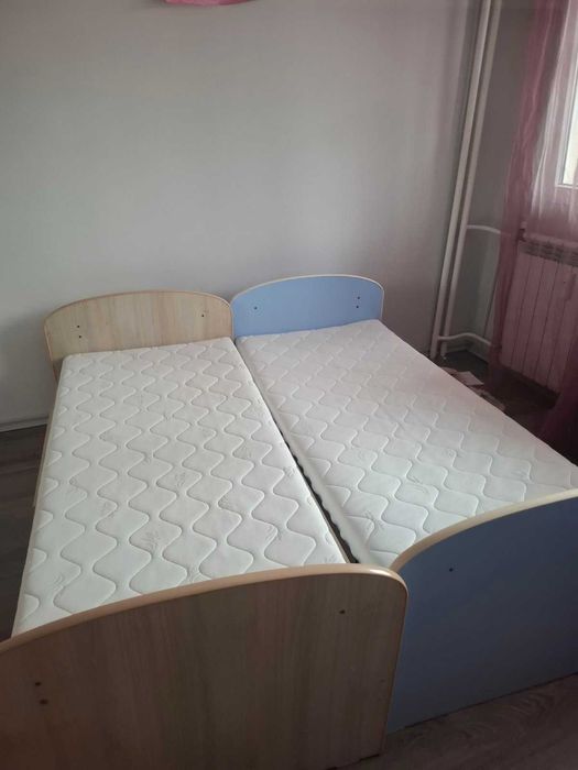 Трансформиращи бебешки легла в юношеско легло и детско бюро