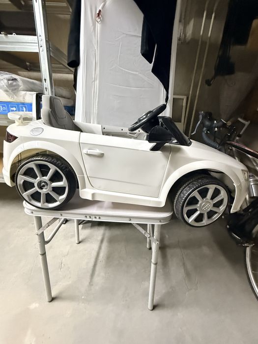 Детски акумулаторен автомобил Audi